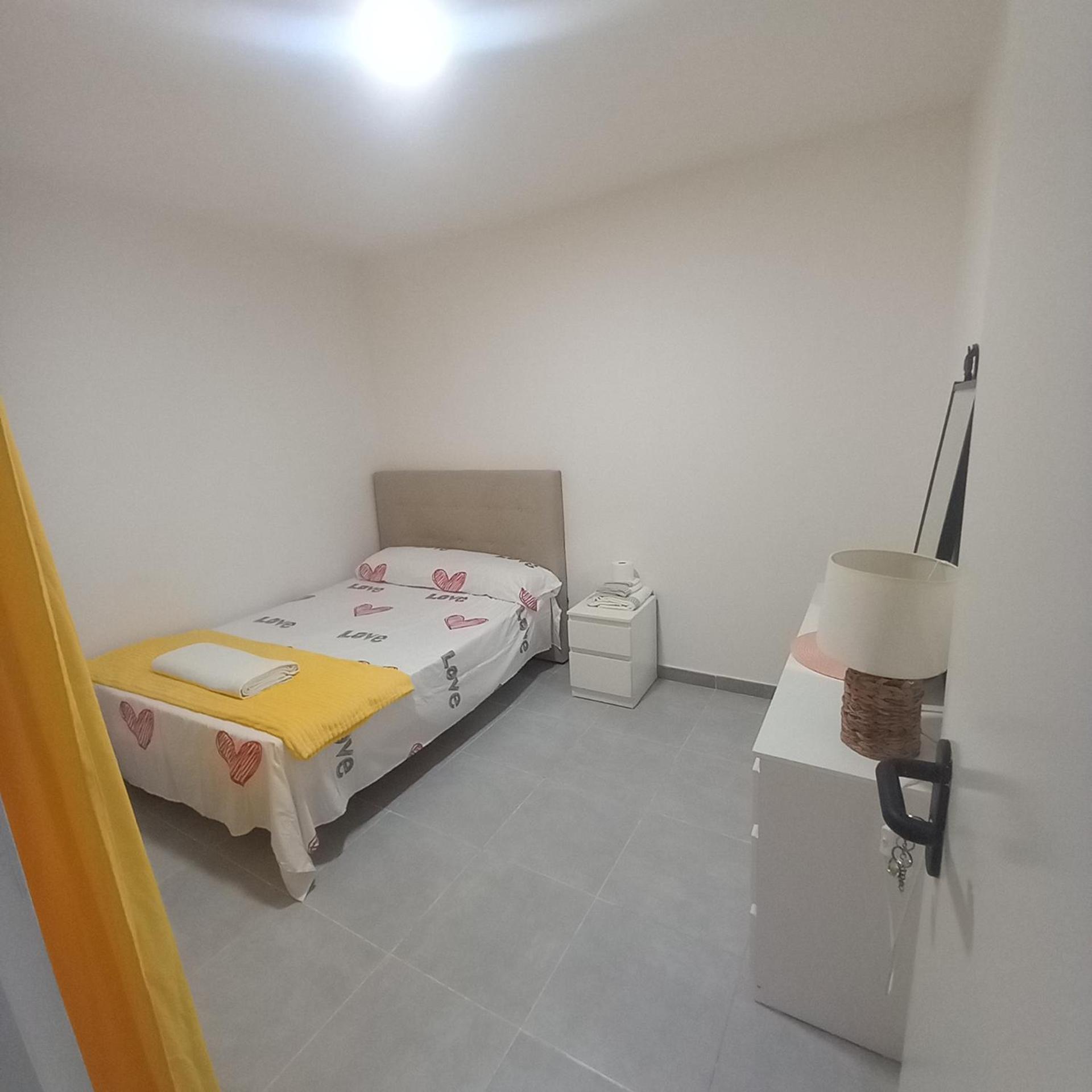Hiromi Room Calle Julio Antonio Alicante Bagian luar foto